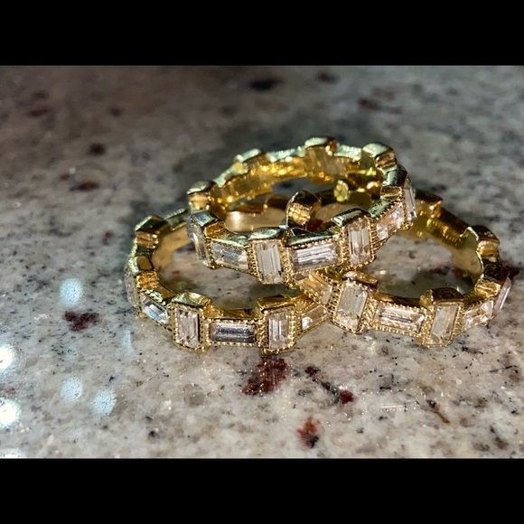 Stackable gold rings - Picture 4 of 4